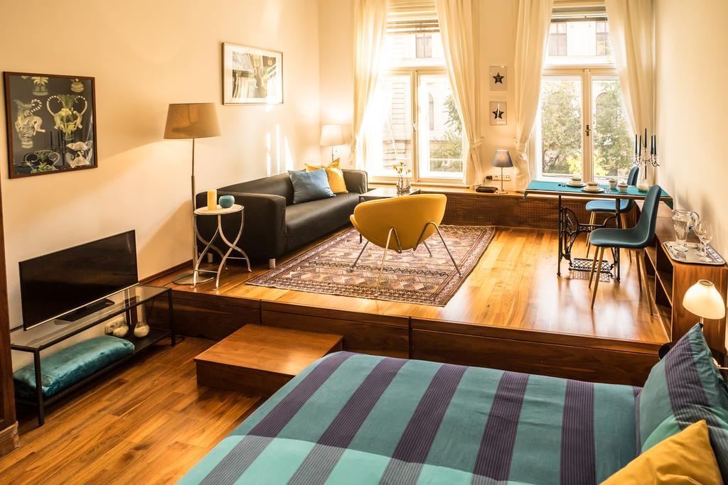 Parliament Suite With A View Budapest Exterior photo